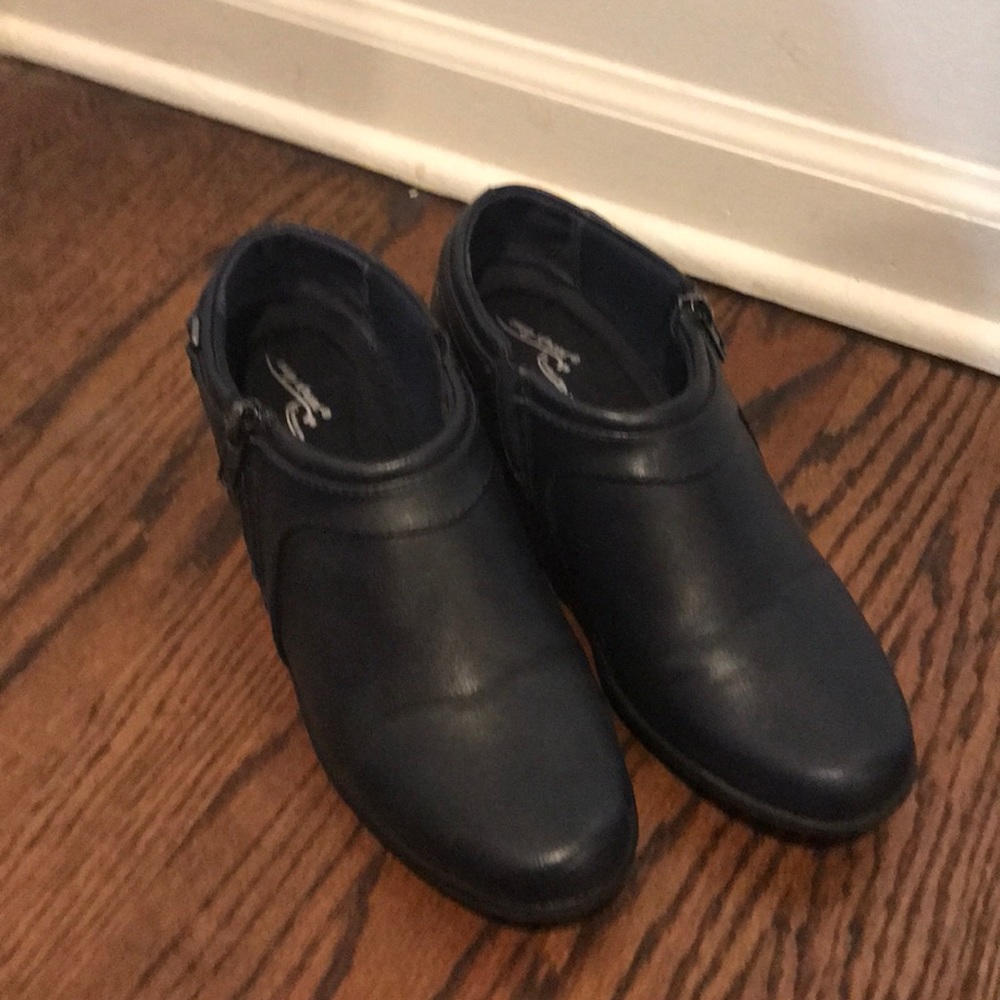 Navy Easy Street Comfort Wave Bootlet